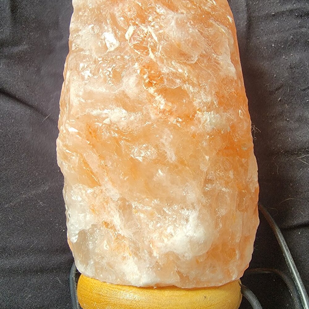 Salt lamp